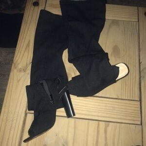 Moda Black Heeled Boots